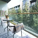 1 Bedroom Easy Life Convenient Sandyford