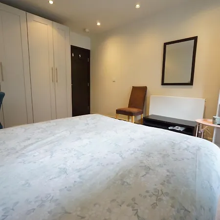 1 Bedroom Easy Life Convenient * Sandyford
